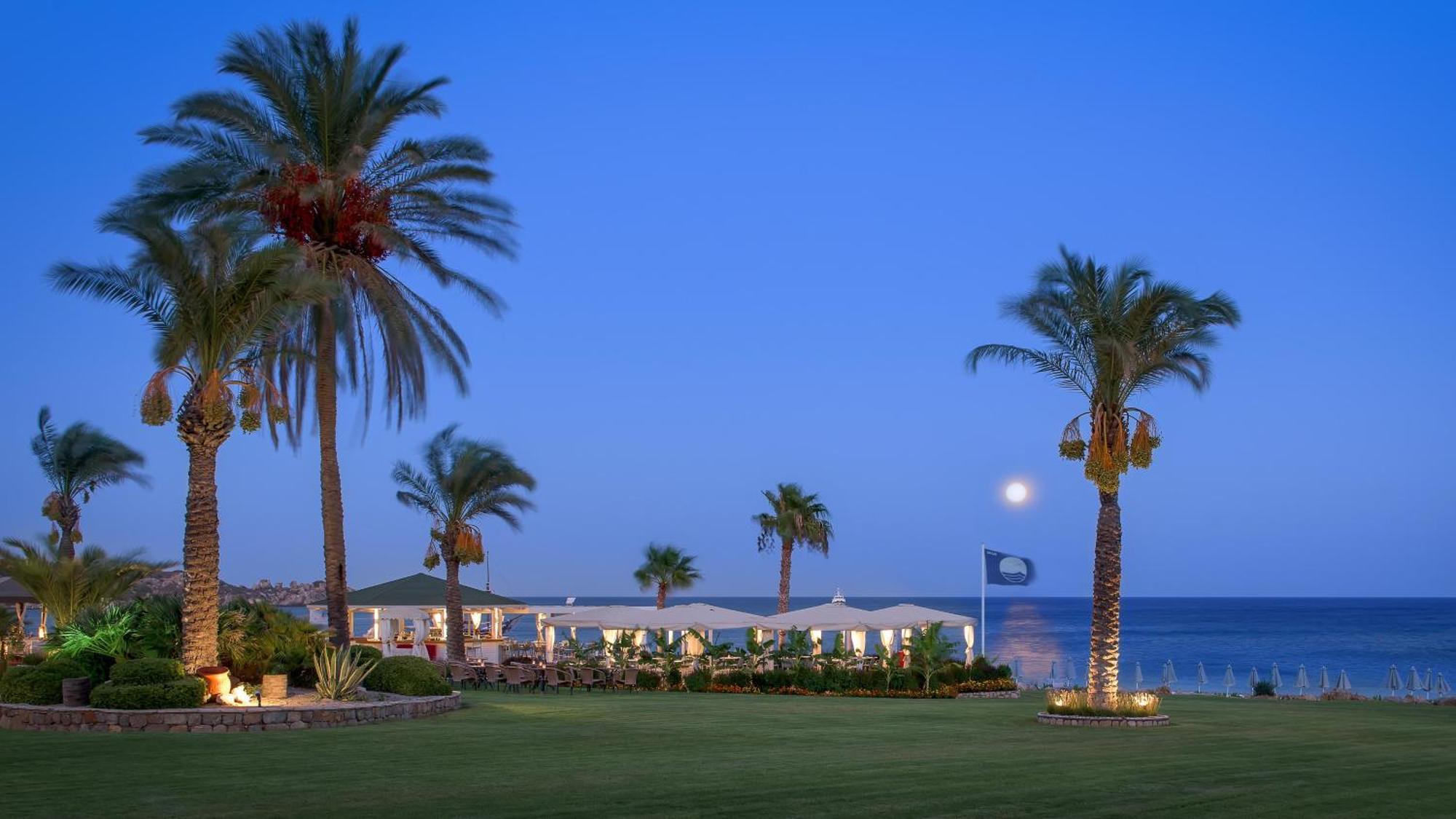 فندق رودوس بالاديوم ليجر آند ويلنيس Kallithéa المظهر الخارجي الصورة The beach at the Grand Resort