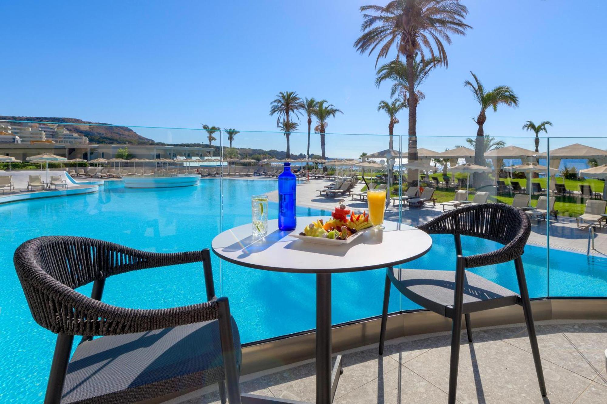 فندق رودوس بالاديوم ليجر آند ويلنيس Kallithéa المظهر الخارجي الصورة Pool at the hotel