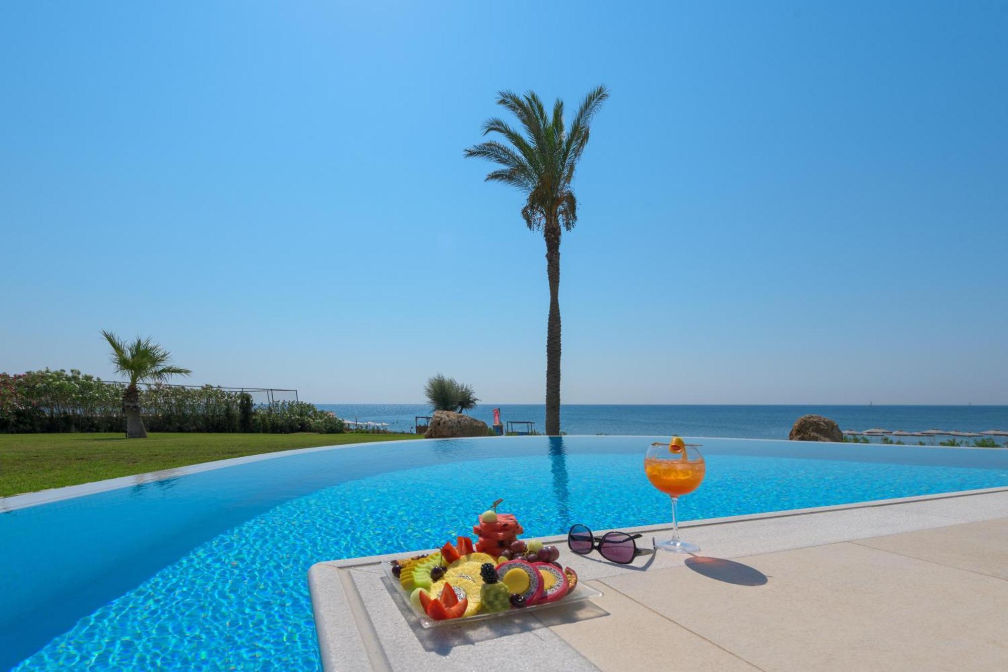 فندق رودوس بالاديوم ليجر آند ويلنيس Kallithéa المظهر الخارجي الصورة Infinity pool