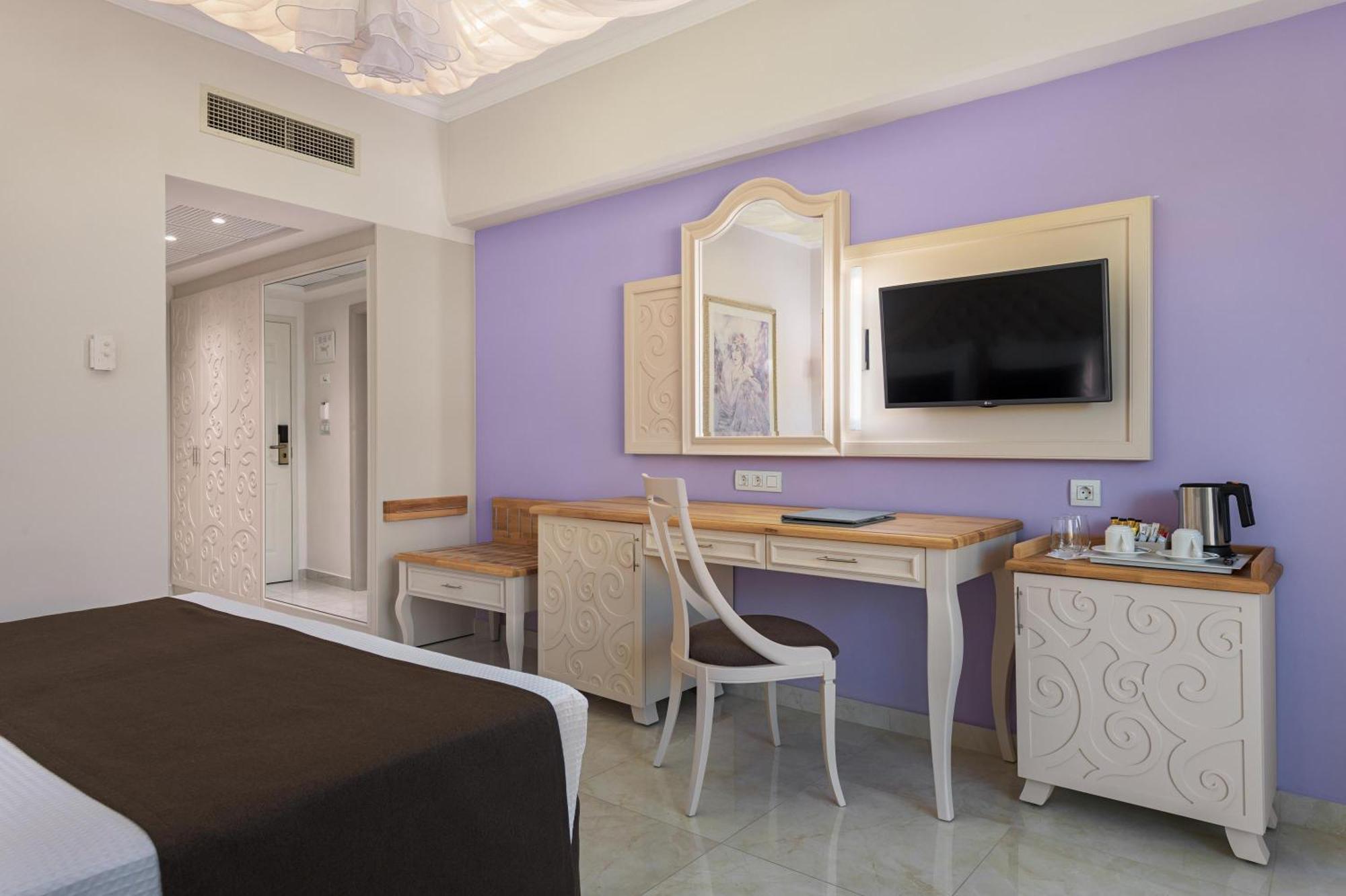 فندق رودوس بالاديوم ليجر آند ويلنيس Kallithéa المظهر الخارجي الصورة A room at the hotel