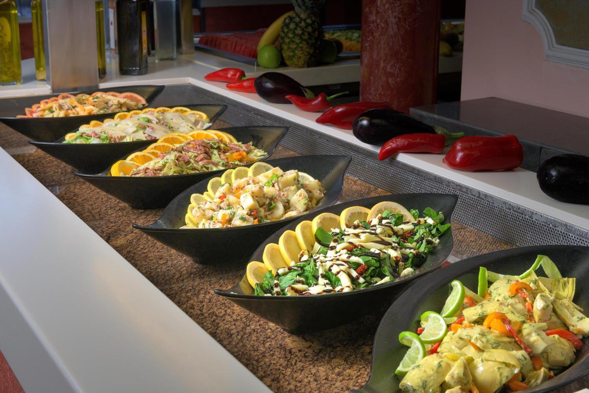 فندق رودوس بالاديوم ليجر آند ويلنيس Kallithéa المظهر الخارجي الصورة A salad bar
